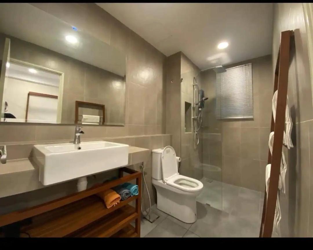 Timurbay With Seaview 6pax 2bedrooms Level 9 Kuantan Kampung Sungai Karang