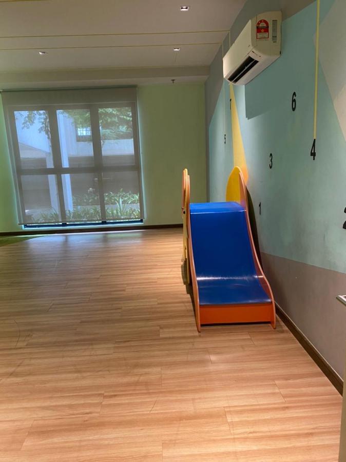Apartment Timurbay With Seaview 6pax 2bedrooms Level 9 Kuantan